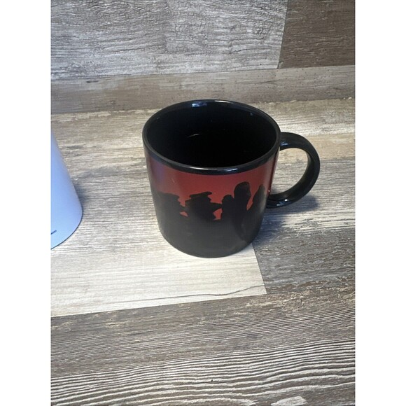 Lot of 2  STAR TREK 1989 & 2017 Mug Spock Kirk McCoy Kilncraft Heat Changing - Picture 10 of 12